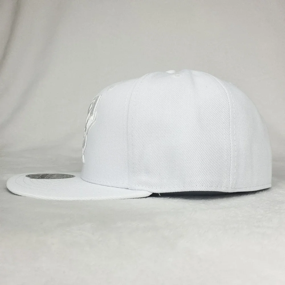 Toronto Blue Jays Mitchell & Ness MLB Fitted 7 3/4 Liberty Fit Hat Cap White NWT